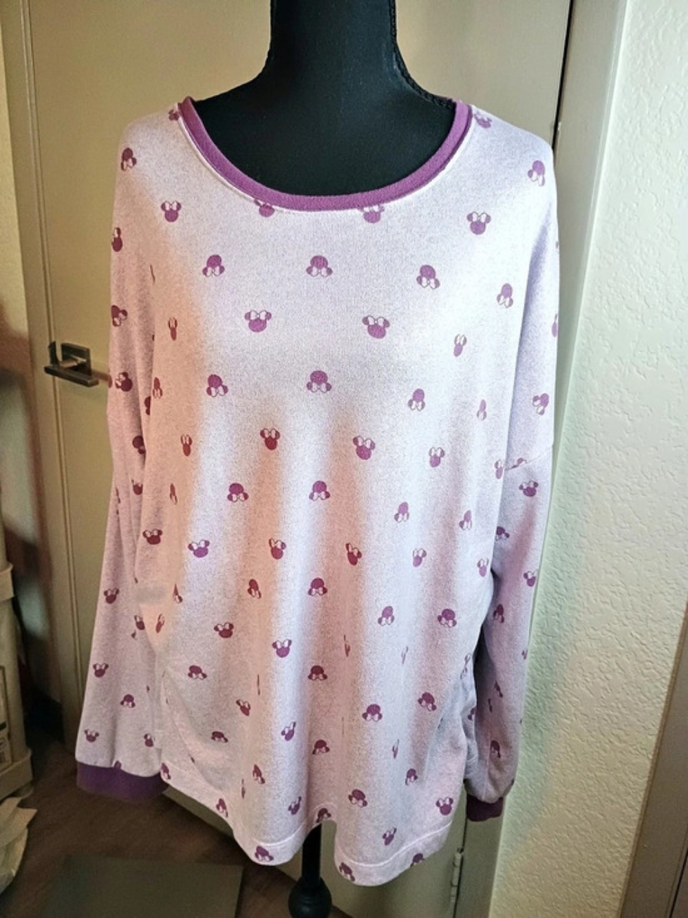 Disney Long Sleeve Top in Pink & Purple Like New